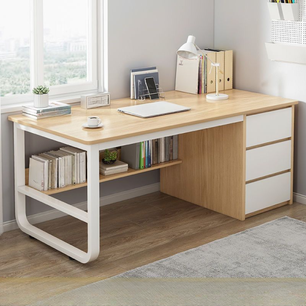 Компьютерный стол с подставкой