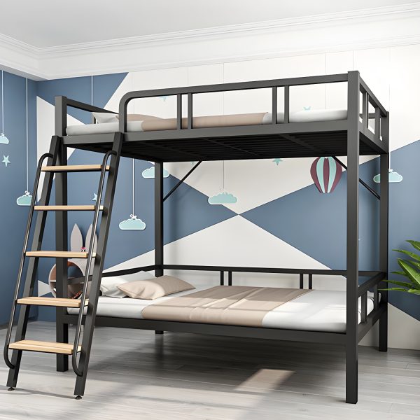 Divstāvu gulta ar taisnām kāpnēm