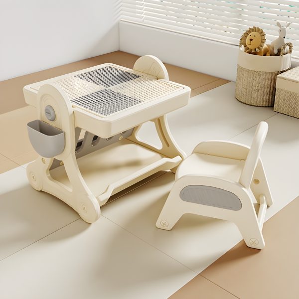 Многофункциональный детский стол и стул для творчества.