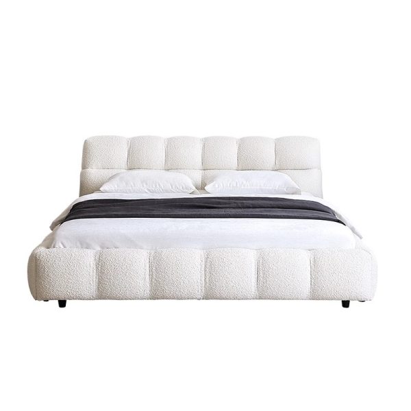 Franču stila pufa gulta